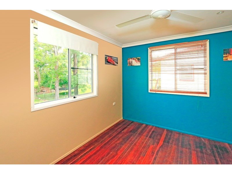 11 Charles Street, Berserker QLD 4701