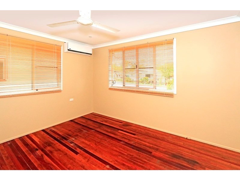 11 Charles Street, Berserker QLD 4701