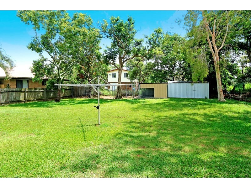 11 Charles Street, Berserker QLD 4701