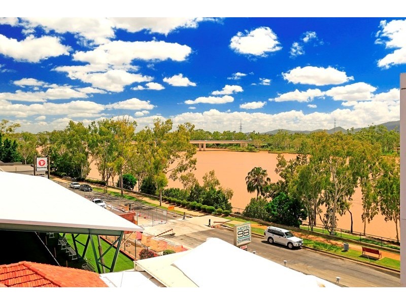 302/102-108 Victoria Parade, Rockhampton City QLD 4700