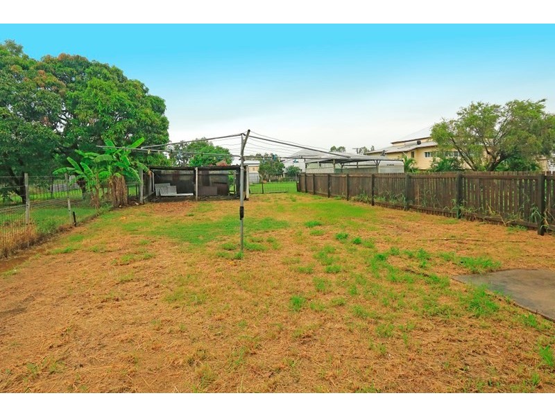 23 Wood Street, Depot Hill QLD 4700