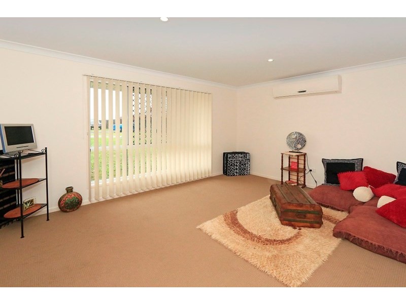 42 Joseph Street, Gracemere QLD 4702