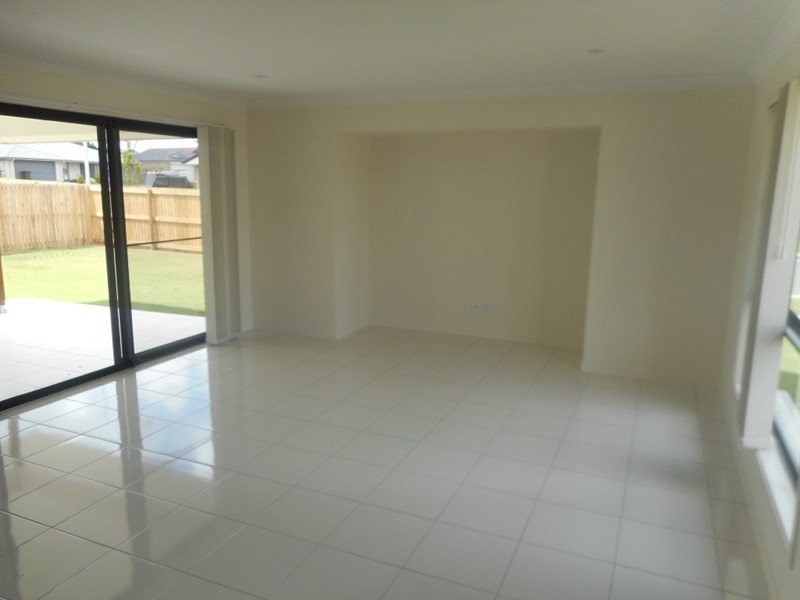 10 Rosedale Street, Parkhurst QLD 4702