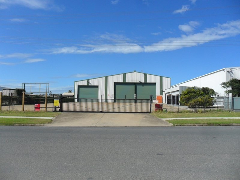 178-180 Alexandra Street, Kawana QLD 4701