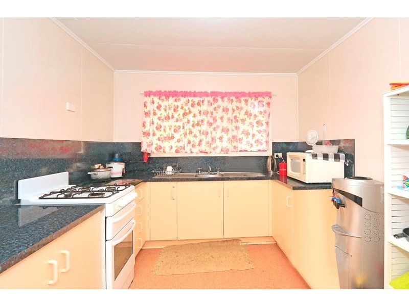 262 Wiltshire Street, Koongal QLD 4701