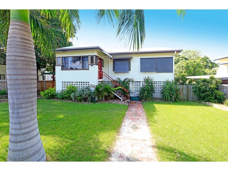 4 Jones Street, Wandal QLD 4700
