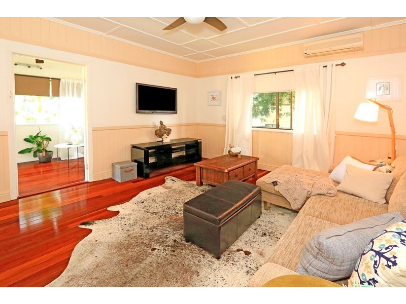 4 Jones Street, Wandal QLD 4700