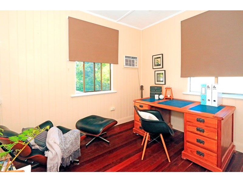 4 Jones Street, Wandal QLD 4700