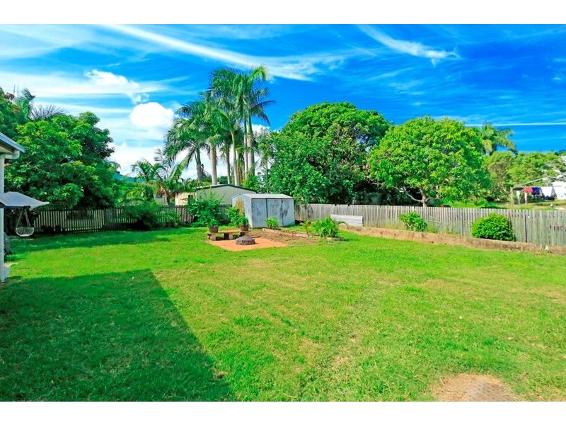 4 Jones Street, Wandal QLD 4700