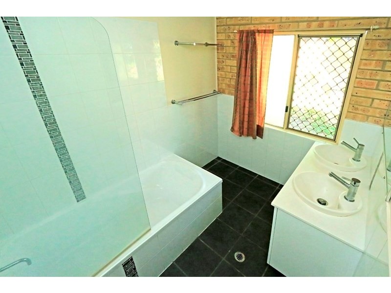 1 Schofield Street, The Range QLD 4700