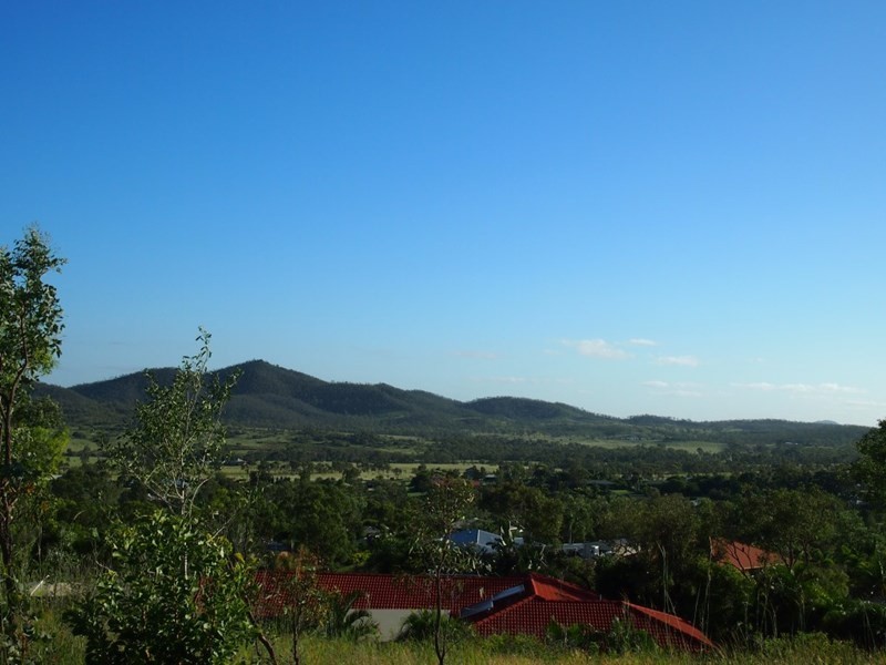 305 Fairmont Terrace, Rockyview QLD 4701
