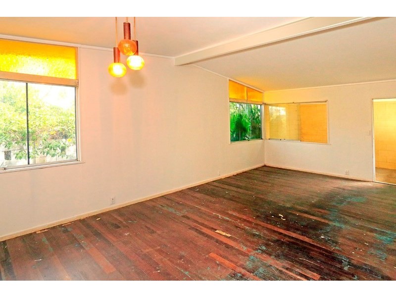 9 Denning Street, Park Avenue QLD 4701