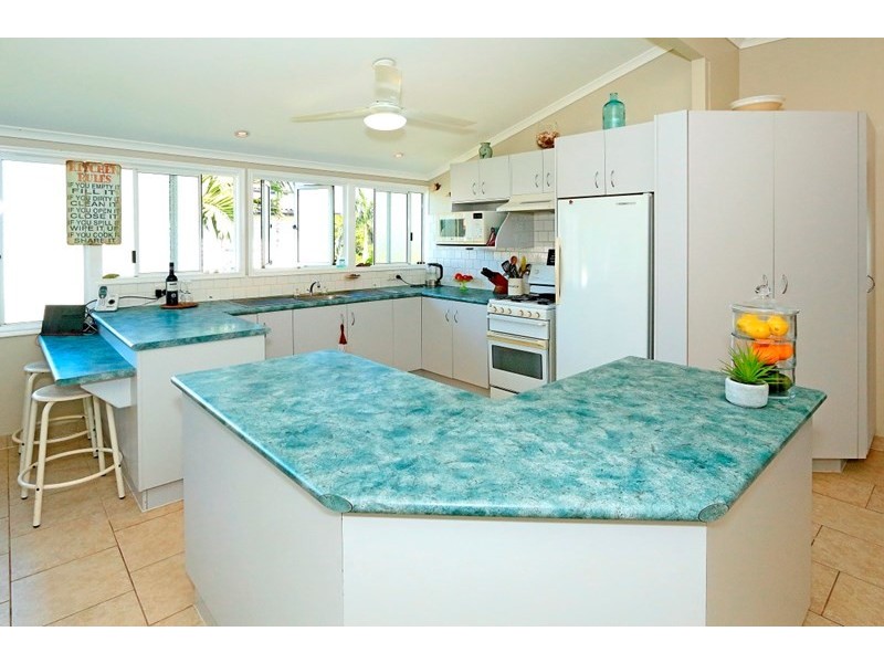 11 Tomkins Street, Berserker QLD 4701