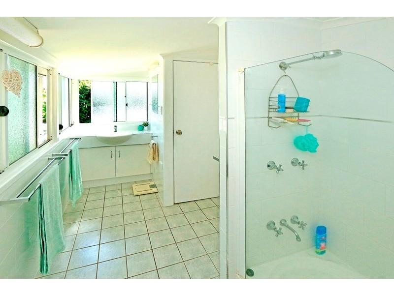 11 Tomkins Street, Berserker QLD 4701