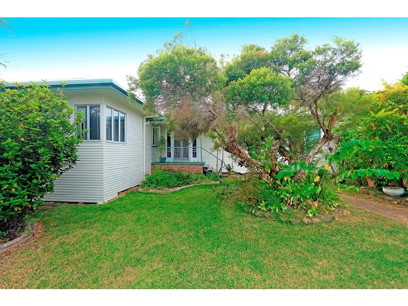 6 Clarke Street, The Range QLD 4700