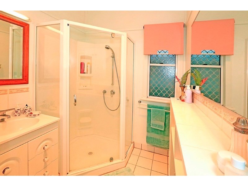 6 Clarke Street, The Range QLD 4700