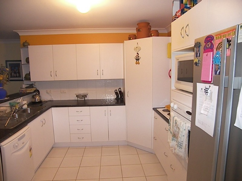 11 Banksia Court, Gracemere QLD 4702