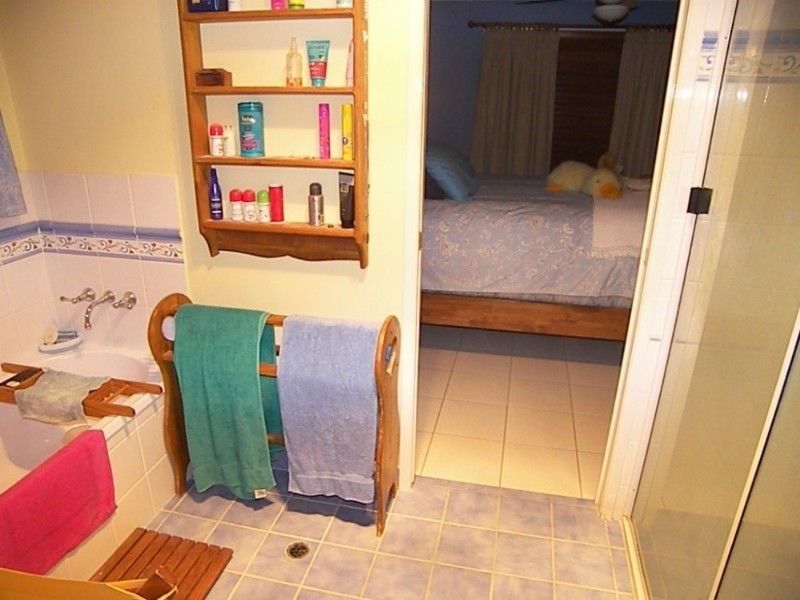 11 Banksia Court, Gracemere QLD 4702