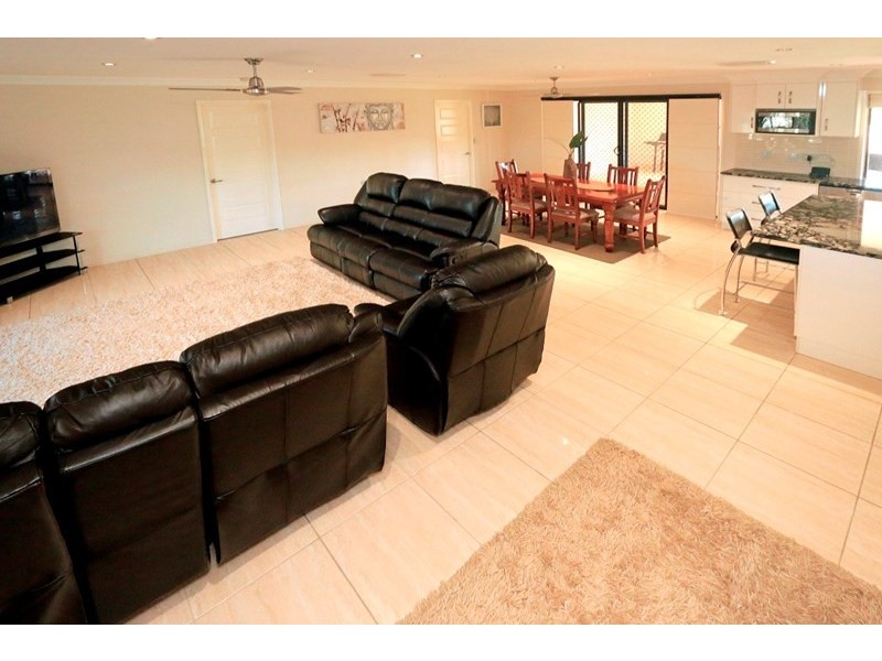 33 Bunya Road, Rockyview QLD 4701