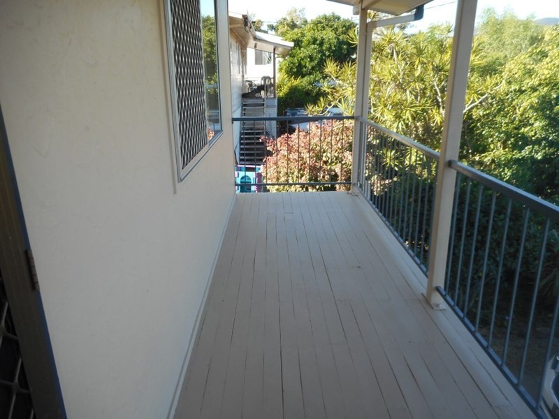 6 Elwing Street, Kawana QLD 4701