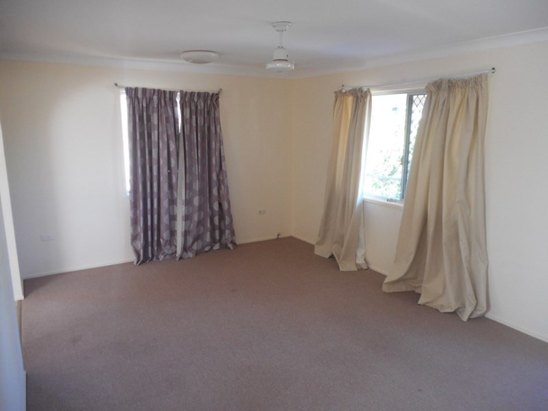 6 Elwing Street, Kawana QLD 4701