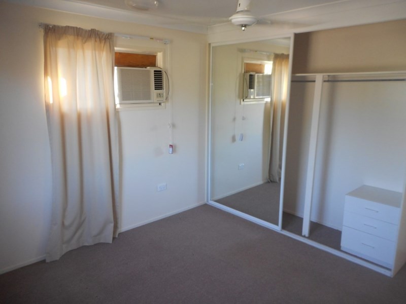 6 Elwing Street, Kawana QLD 4701