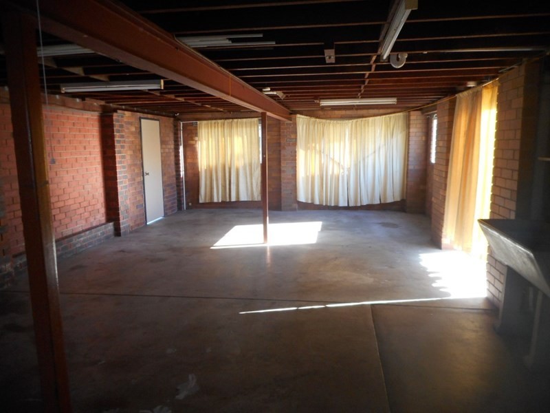 6 Elwing Street, Kawana QLD 4701