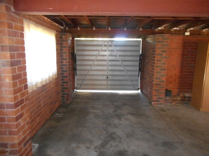 6 Elwing Street, Kawana QLD 4701