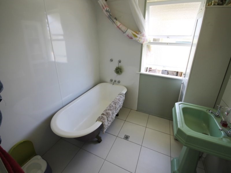 65 Lucas Street, Berserker QLD 4701