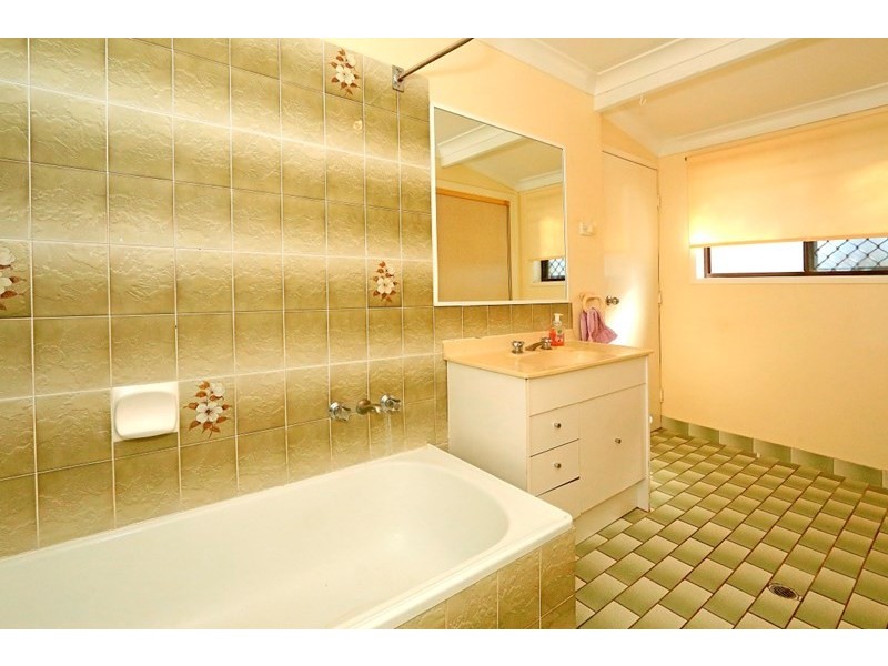 3 Gott Street, Koongal QLD 4701