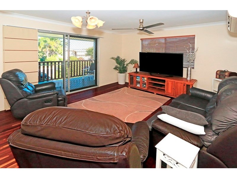 63 Gray Street, Park Avenue QLD 4701