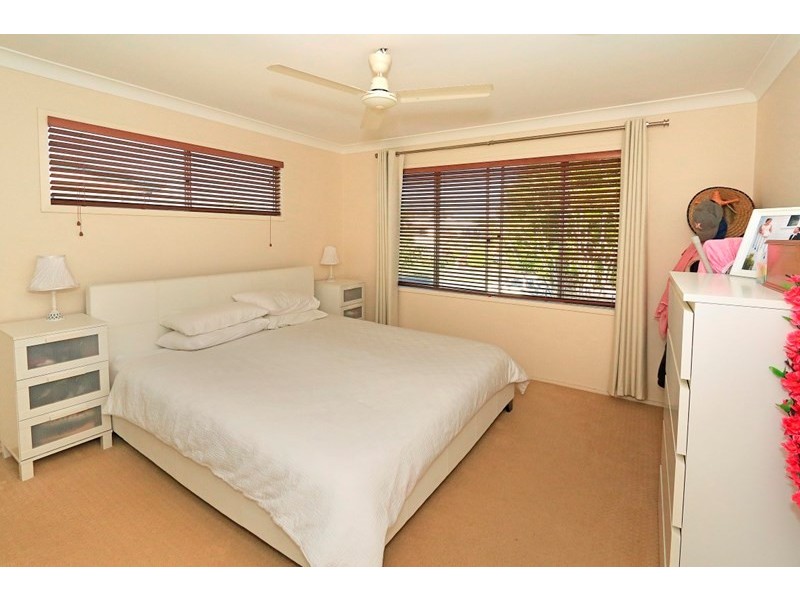 63 Gray Street, Park Avenue QLD 4701