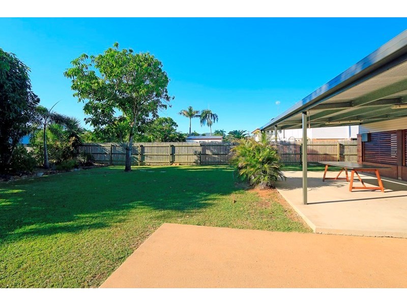 63 Gray Street, Park Avenue QLD 4701