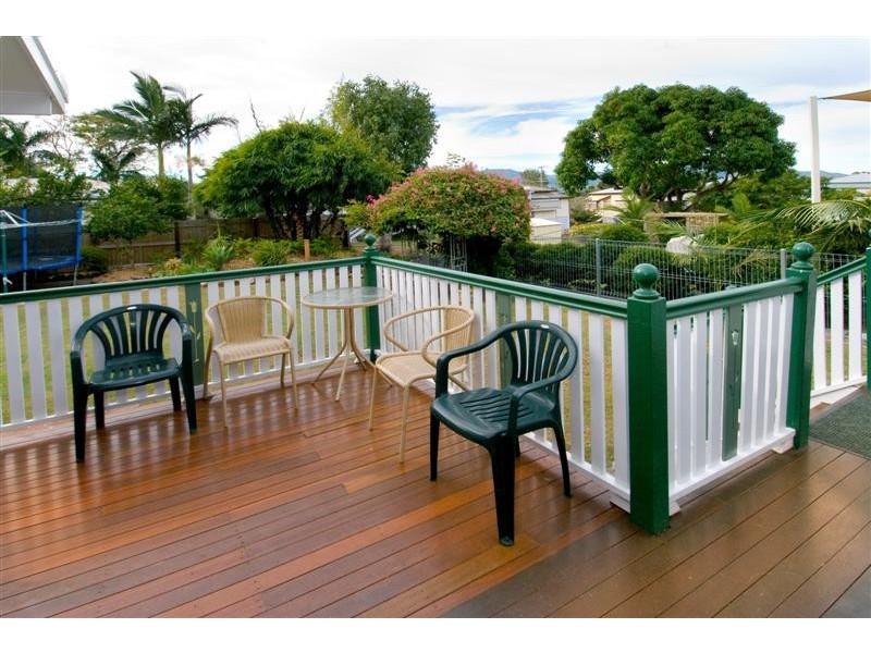 8 King Street, The Range QLD 4700