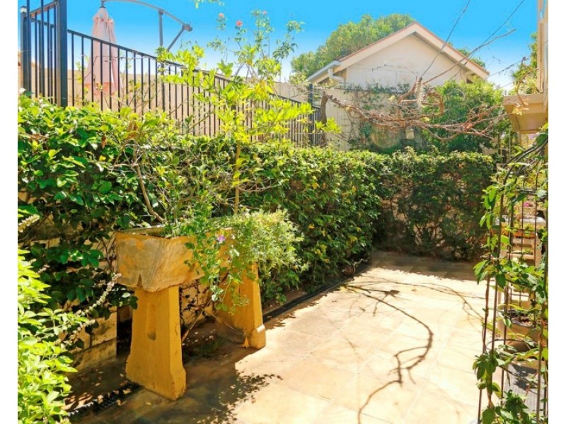 10 Boisy Street, Wandal QLD 4700