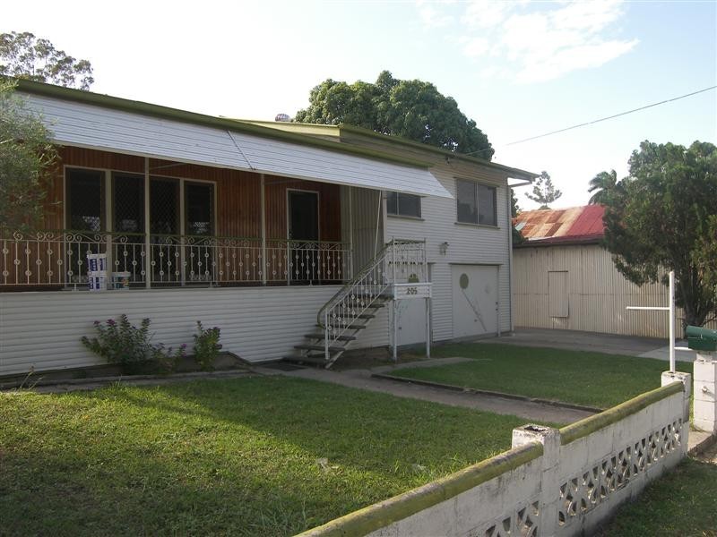 206 Upper Dawson Road, The Range QLD 4700