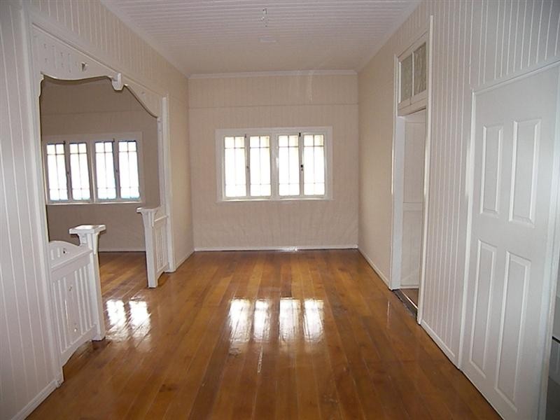 9 Penlington Street, The Range QLD 4700