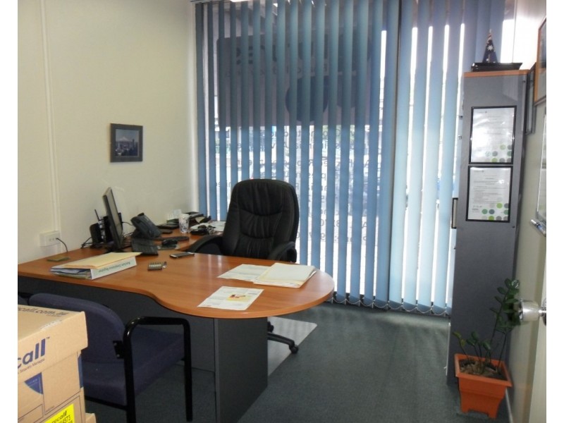 4/160 Bolsover Street, Rockhampton City QLD 4700