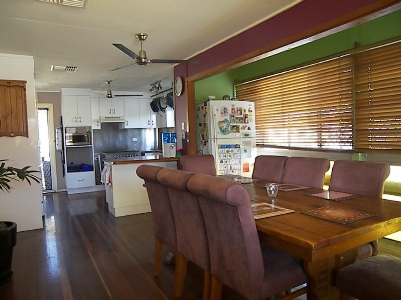 136 Main Street, Park Avenue QLD 4701