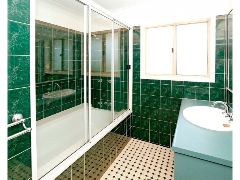 25 Forbes Avenue, Frenchville QLD 4701