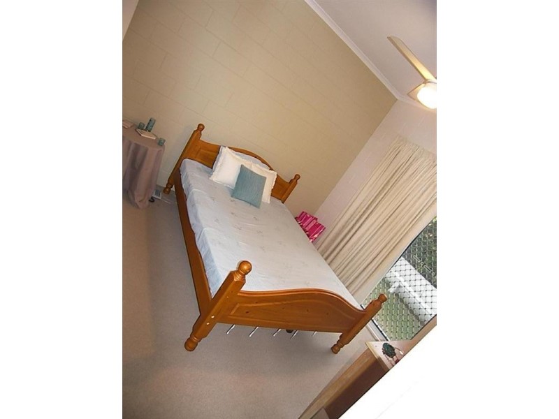 2/31 King Street, The Range QLD 4700