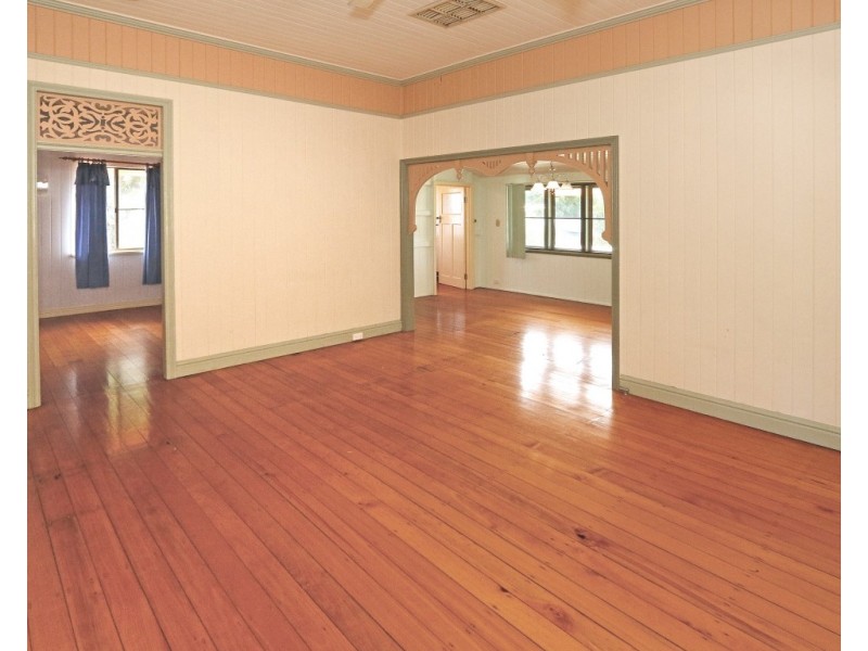 8 Curtis Street, Wandal QLD 4700