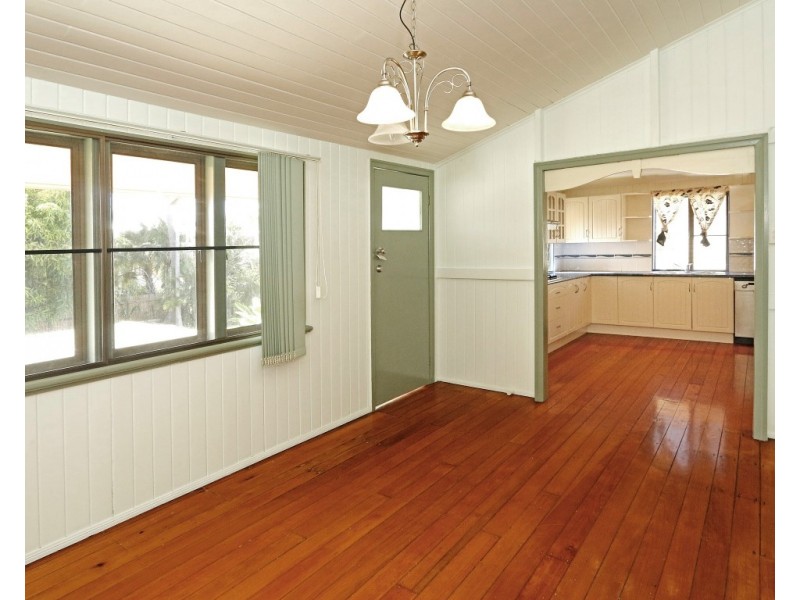 8 Curtis Street, Wandal QLD 4700