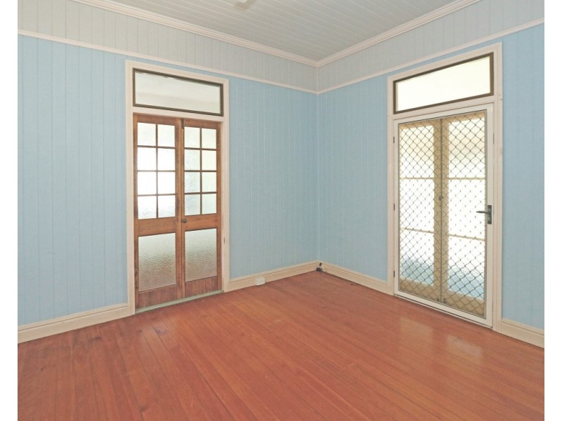 8 Curtis Street, Wandal QLD 4700