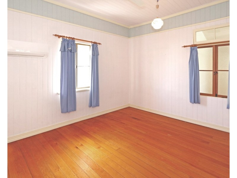 8 Curtis Street, Wandal QLD 4700