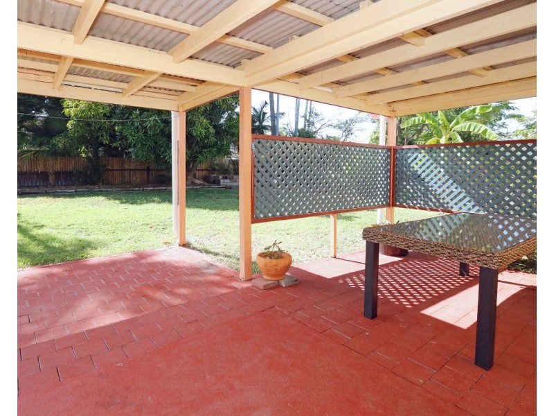 8 Curtis Street, Wandal QLD 4700