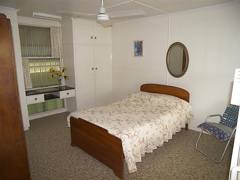 34 Queen Street, The Range QLD 4700