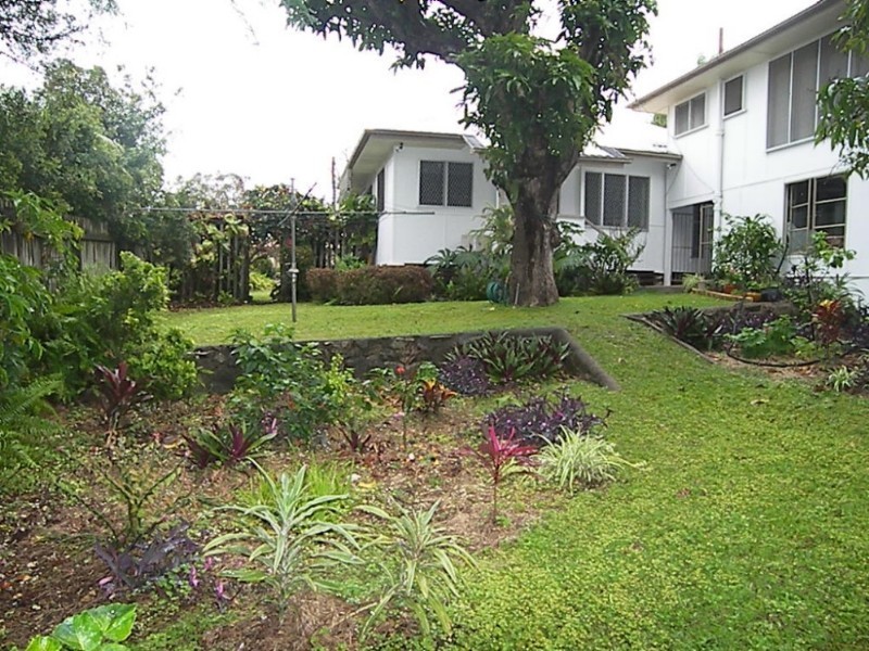 34 Queen Street, The Range QLD 4700