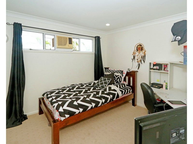 6 Constance Avenue, Rockyview QLD 4701