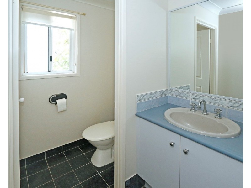 6 Constance Avenue, Rockyview QLD 4701